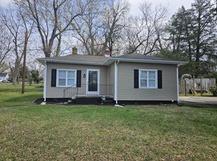 205 Whittle St, Chatham, VA 24531