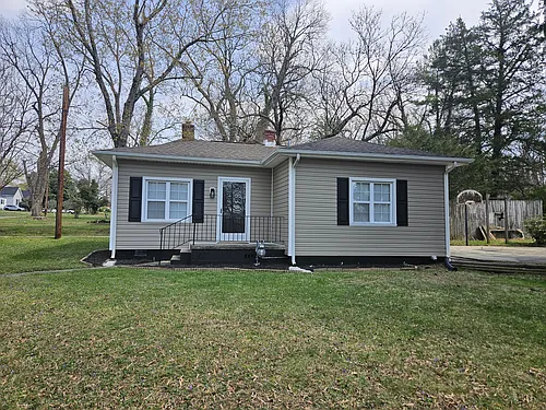 205 Whittle St Photo 1