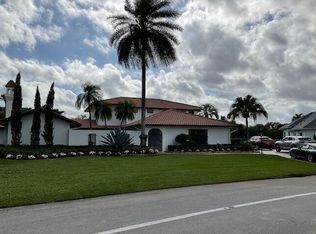 12010 N Lake Dr, Boynton Beach, FL 33436