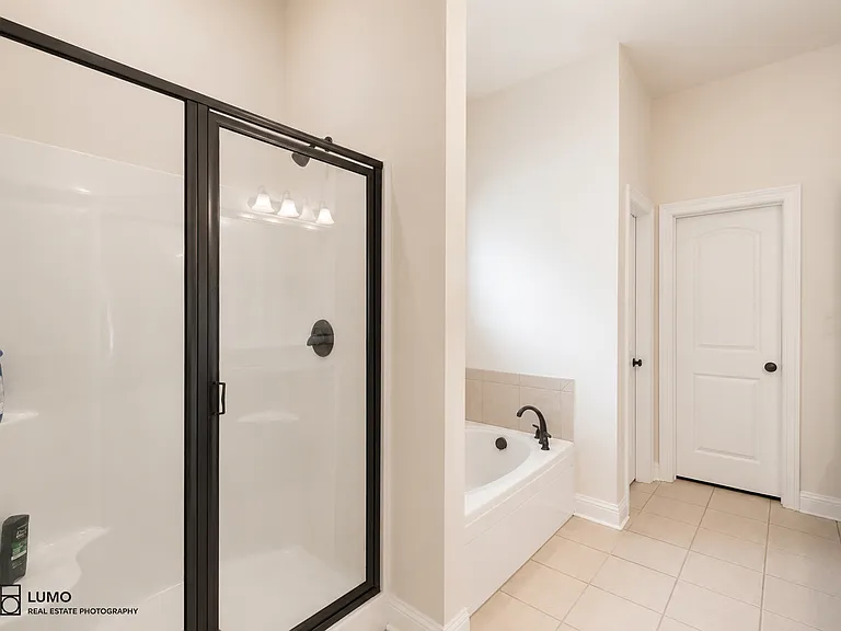 631 Riverscape Dr — Photo 12