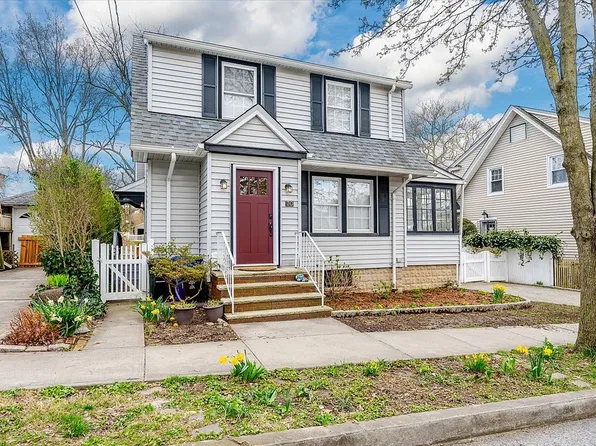 70 Buckley St, Bronx, NY 10464