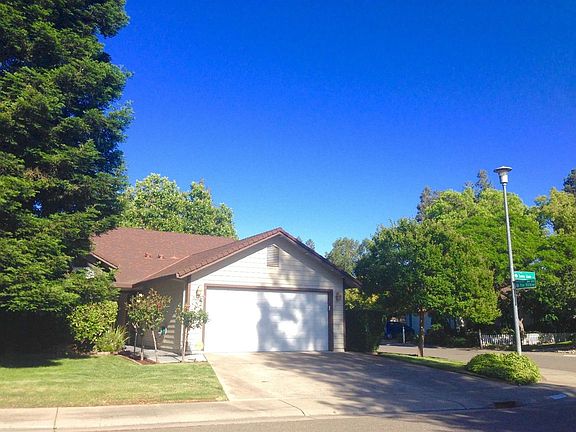 2nd image of 9387 Sunny Glade Ct