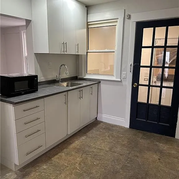 31 McKinstry St — Photo 5