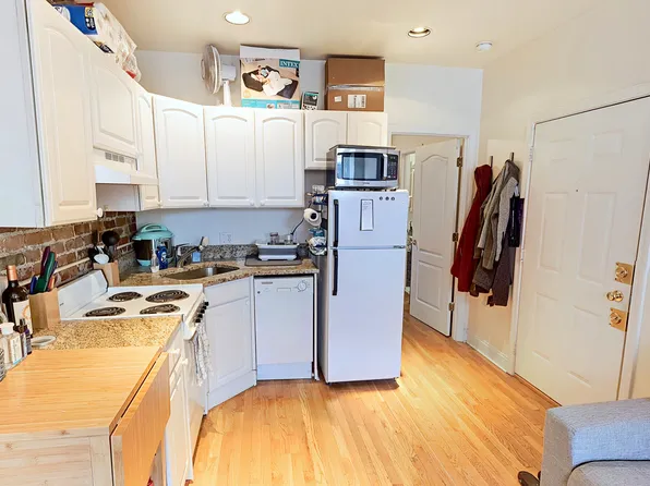 10 Margaret St #11, Boston, MA 02113