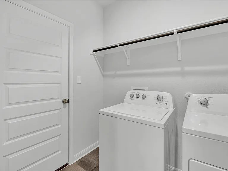 2412 Ekvall Dr — Photo 18