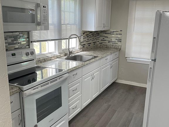 2nd image of 614 Tanglewood St #5