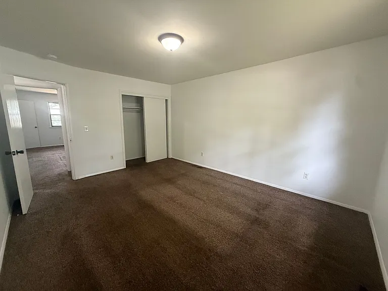 2561 S Ferguson Ave — Photo 10