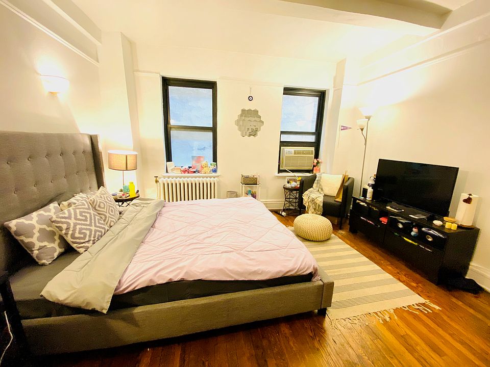 1st image of 11 Waverly Pl APT 6M