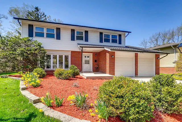 1012 N Greenfield Ln photo 1