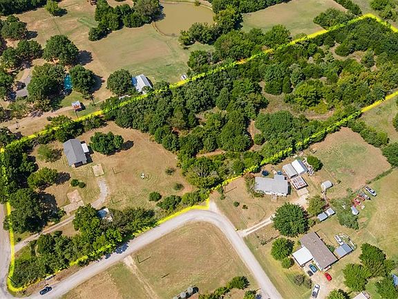 3rd image of 304 Forgotten Ln Lot 25
