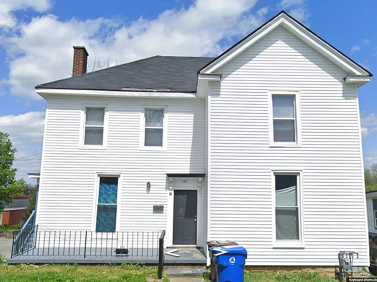 101 E Lexington Ave — Photo 1
