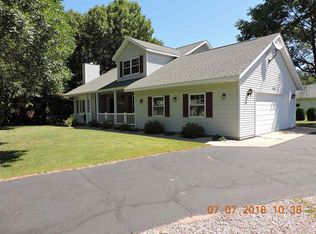 2450 River Bend Rd, Plover, WI 54467