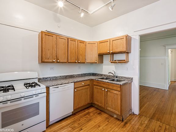 5th image of 5600 S Dorchester Ave #5602-2