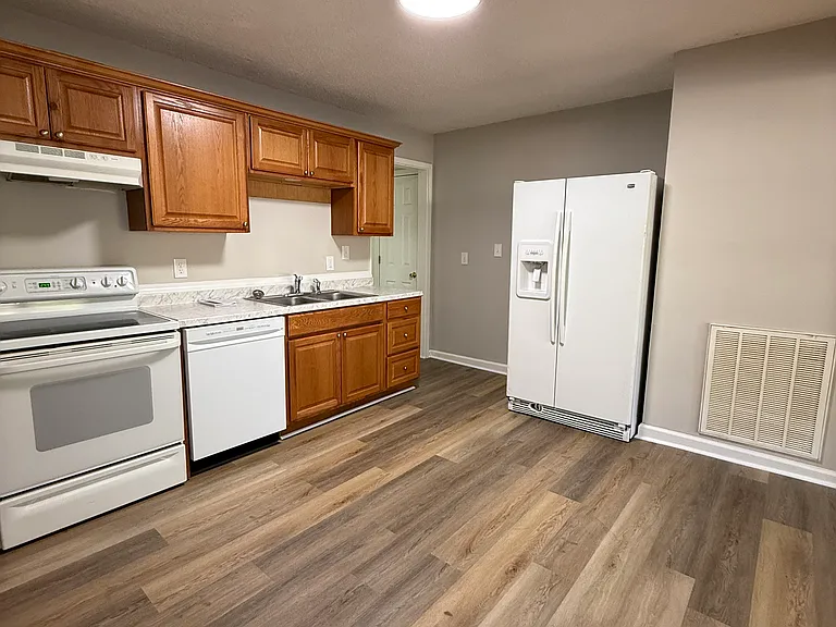 409 S Merritt Ave — Photo 9