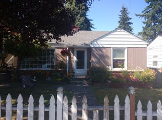 5012 SW Grayson St, Seattle, WA 98116