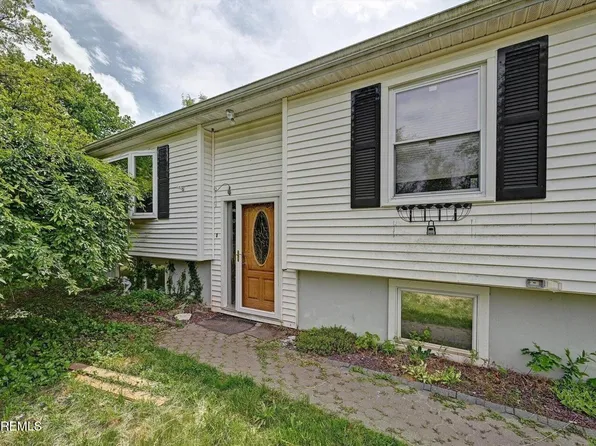 119 W 2nd Street, Howell, NJ 07731