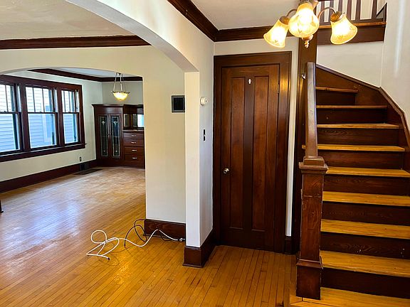 Plaster arches / front hall coat closet