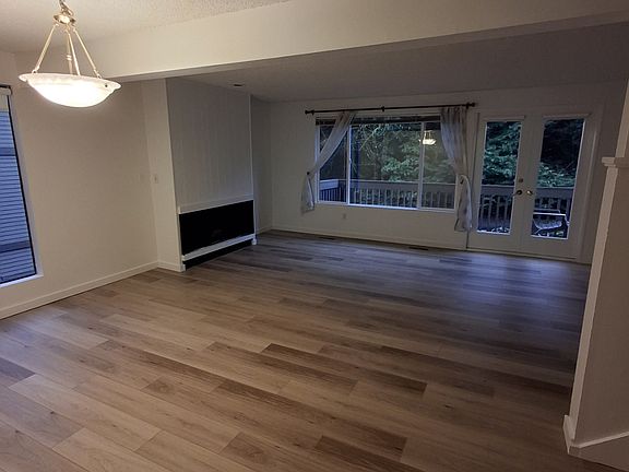 4th image of 17020 NE 2nd Pl