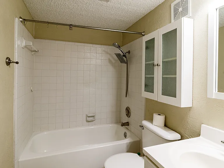 2614 Saint George Dr — Photo 26