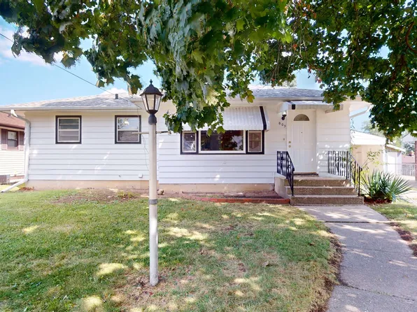 803 N Day Ave, Rockford, IL 61101