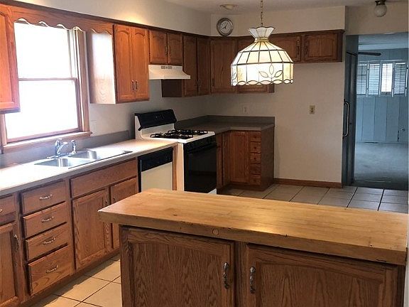 3rd image of 1287 Jackie Ln