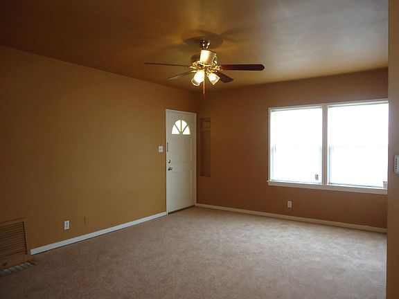 3rd image of 8466 Byrd Ave
