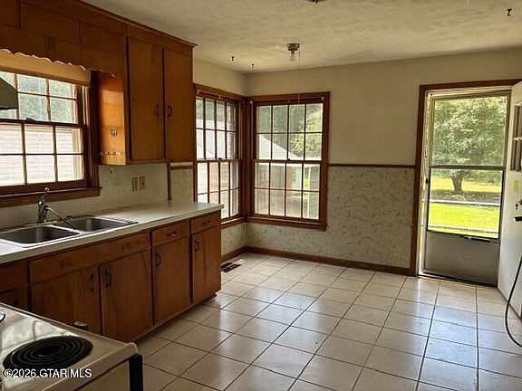 6th image of 20810 Highway 50 W