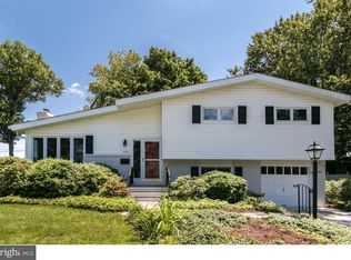 1910 Gravers Ln, Wilmington, DE 19810