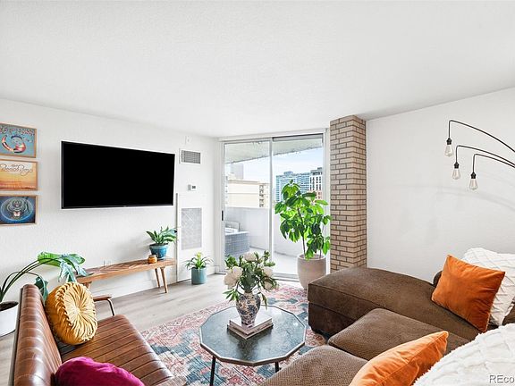 4th image of 601 W 11th Avenue #807