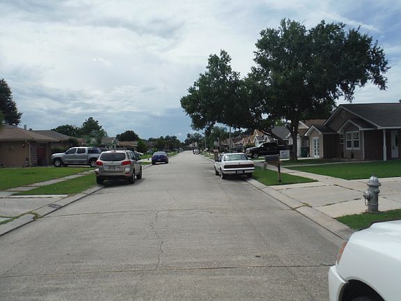 3rd image of 5105 Dueling Oaks Ave