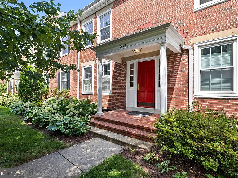 3441 S Stafford St #B2 — Photo 2