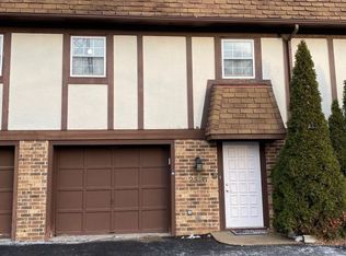 2526 W Memorial Dr, Janesville, WI