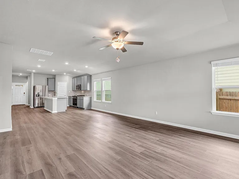 386 El Capitan Loop — Photo 12