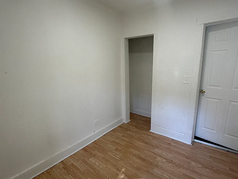 521 May St #1W — Photo 7
