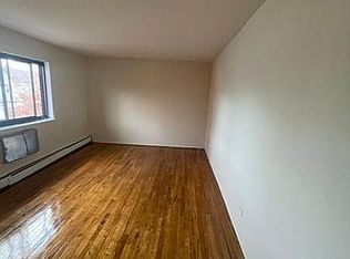88-15 Winchester Blvd #1, Queens Village, NY 11427