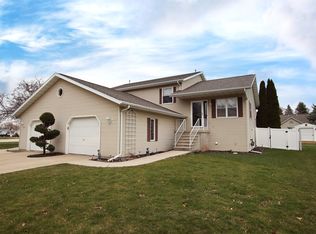 963 Eastman Ln, Fond Du Lac, WI