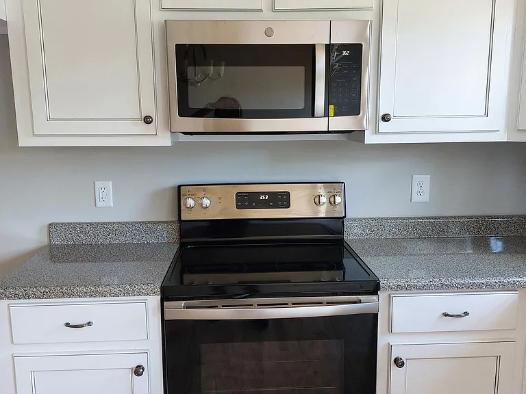 101 1st Street Pl SE — Photo 12