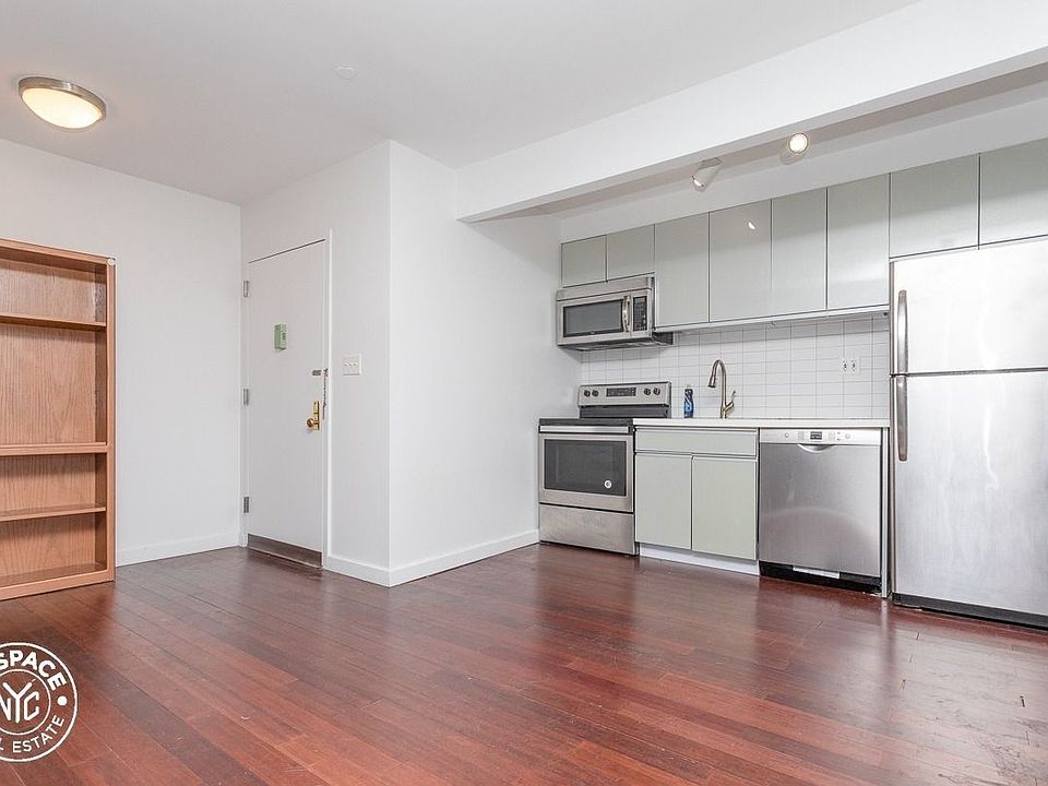 1st image of 286 Stanhope St #C6