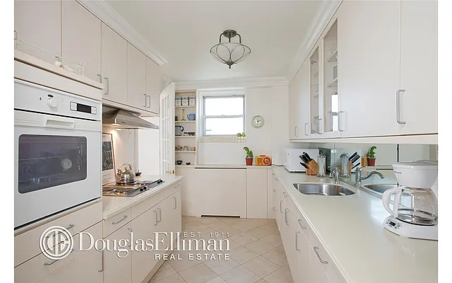 Sold by Douglas Elliman | media 9