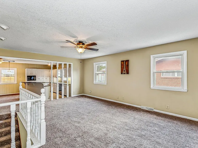 1845 N Sheridan St — Photo 11