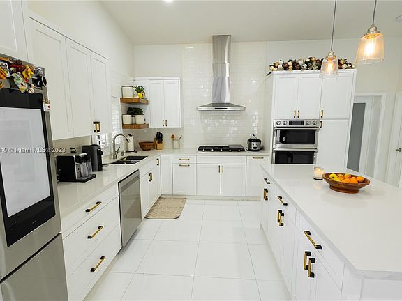 4th image of 8908 SW 151st Ct