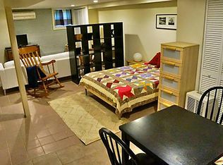 2613 University Pl NW, Washington, DC 20009