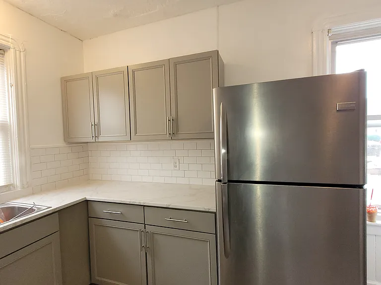 26 Chestnut Ave #2 — Photo 1