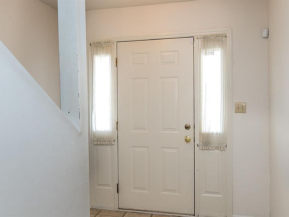 2nd image of 2576 Cashel Ct