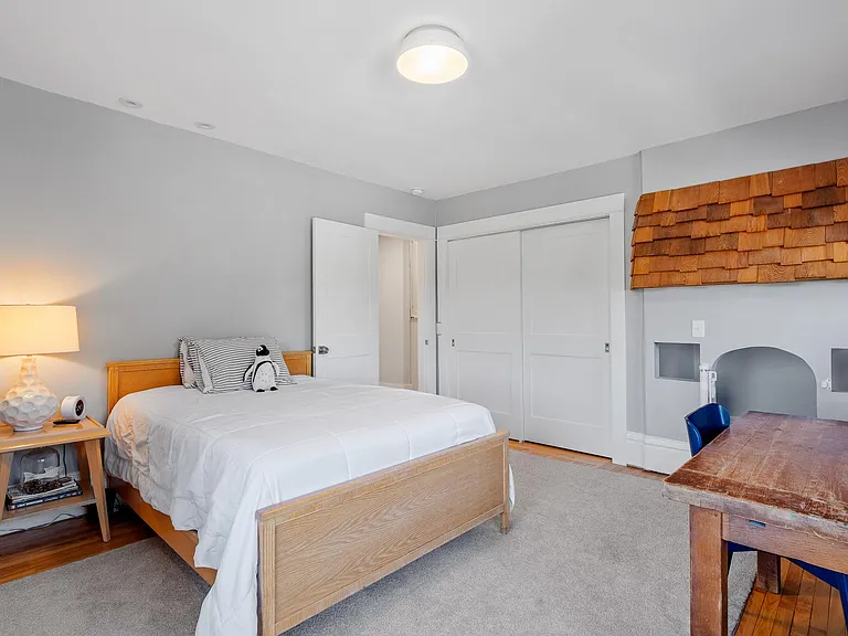 1310 Lake Dr SE — Photo 19