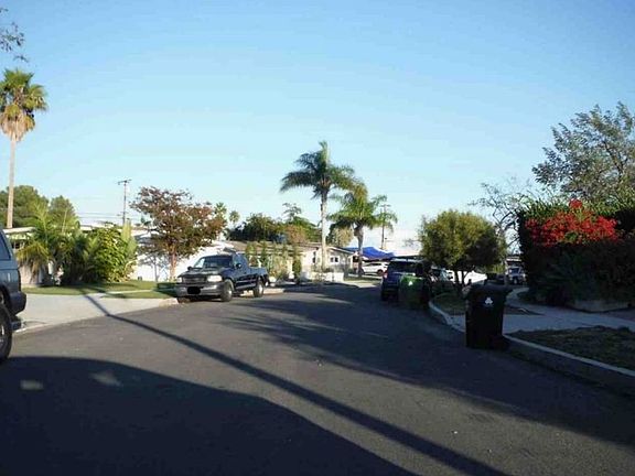 Exterior Neighborhood (street photo)