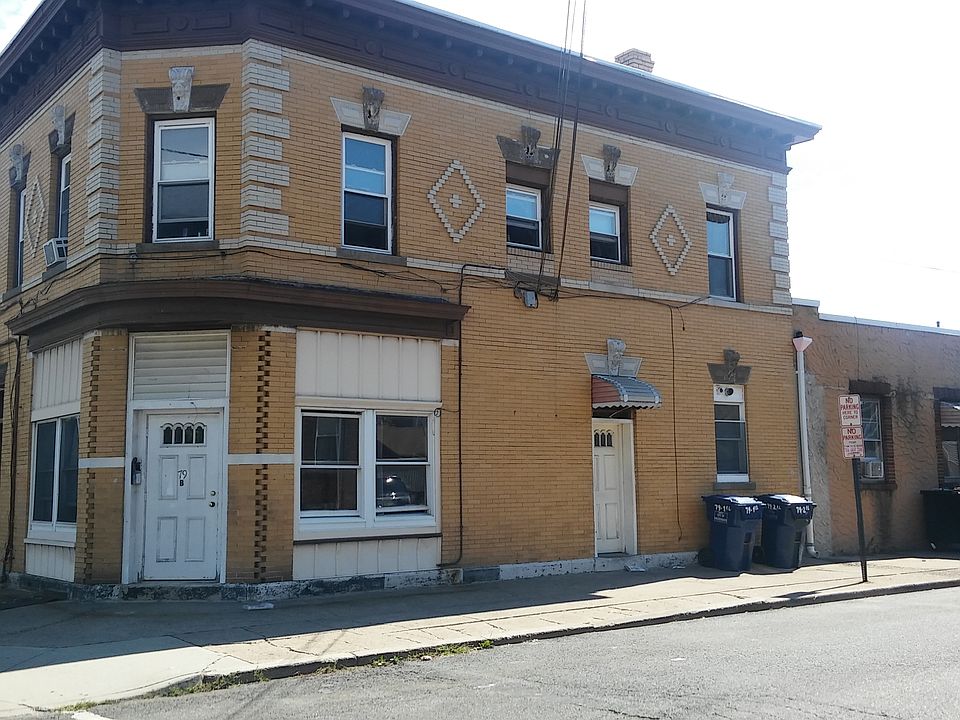 2nd image of 75 79 Lodi St #5