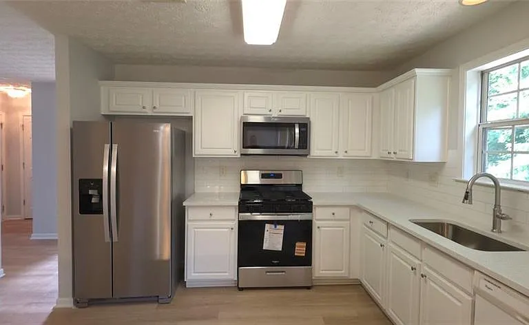 3458 Hill Pond Dr NE — Photo 5