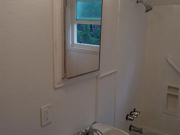 1505 Oreilly Ct #C — Photo 17
