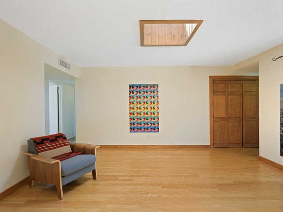 5th image of 1005 Calle Vianson